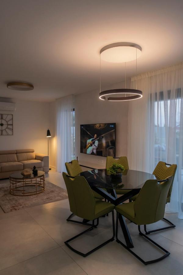 Villa Magna Luxury Apartments Муртер Екстер'єр фото